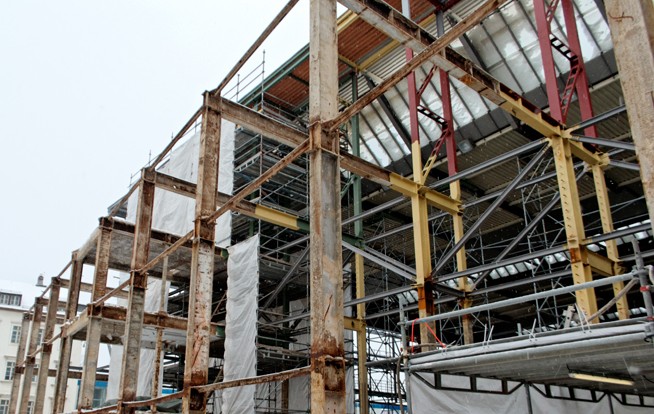 Querbahnsteiggebäude Bauzustand (Foto: M. Elze)